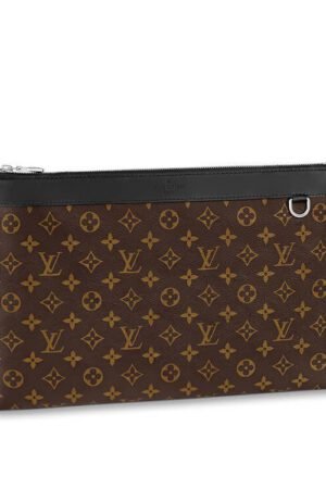 LV Pochette Discovery GM