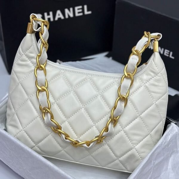 CHANEL LARGE HOBO BAG - Image 3