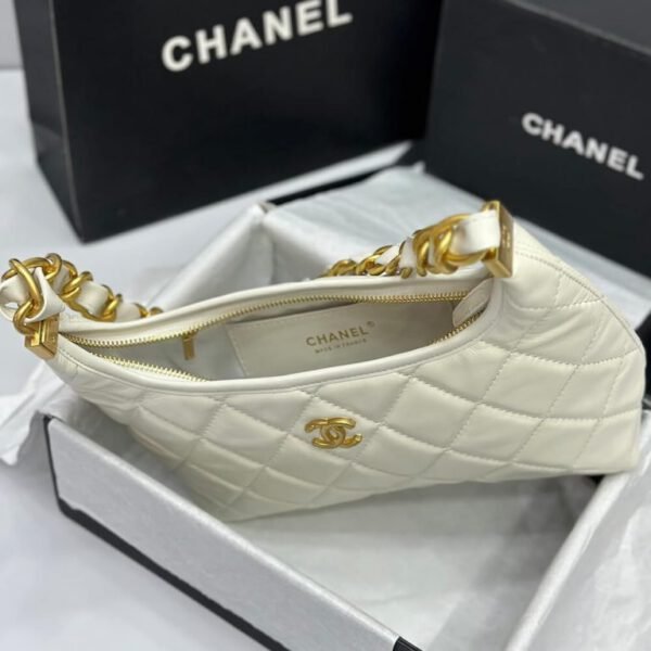 CHANEL LARGE HOBO BAG - Image 7