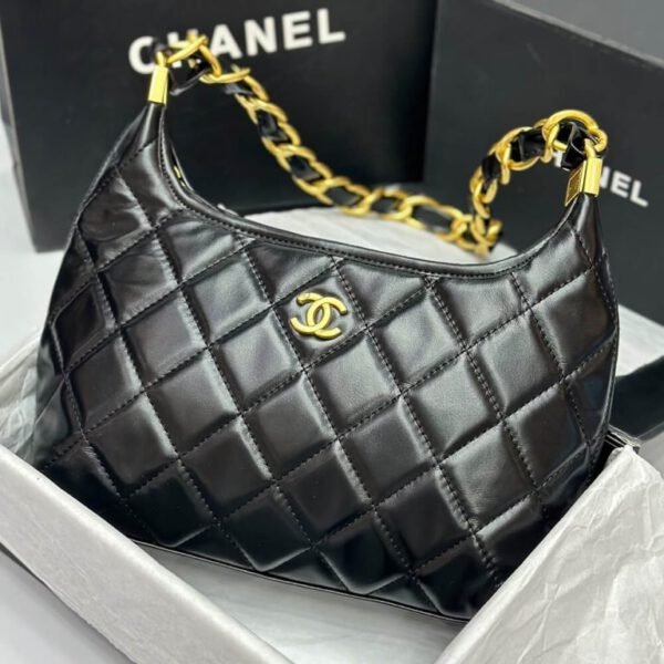 CHANEL HOBO BAG - Image 2